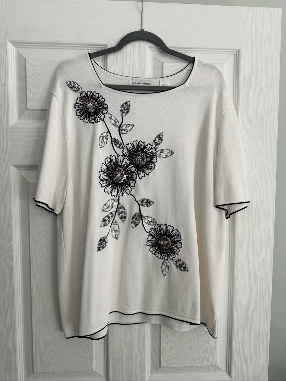 Alfred Dunner Cream Short Sleeve Top with Black Floral Appliqué